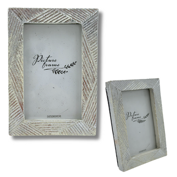 RAMKA NA ZDJĘCIA 7x10cm SREBRNA WZÓR PASKI