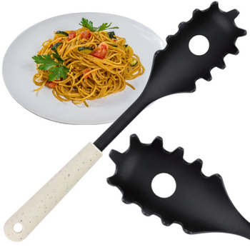 ERNESTO ŁYŻKA DO MAKARONU BEŻOWA RĄCZKA