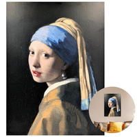 OBRAZ METALOWY DZIEWCZYNA Z PERŁAMI 55X40