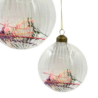 SZKLANA ZAWIESZKA W PRĄŻKI Z SUSZONYMI KWIATKAMI ZIELONA GAŁĄZKA